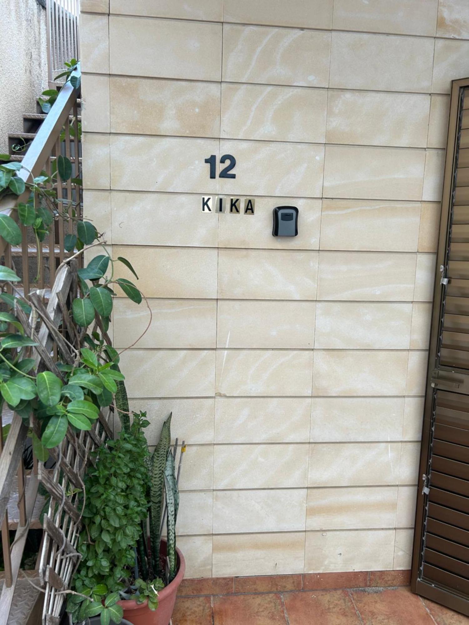 Extremely Comfy Apt With Spacious Private Terrace 10Min Walk To The Beach & In Town Larnaca Extérieur photo