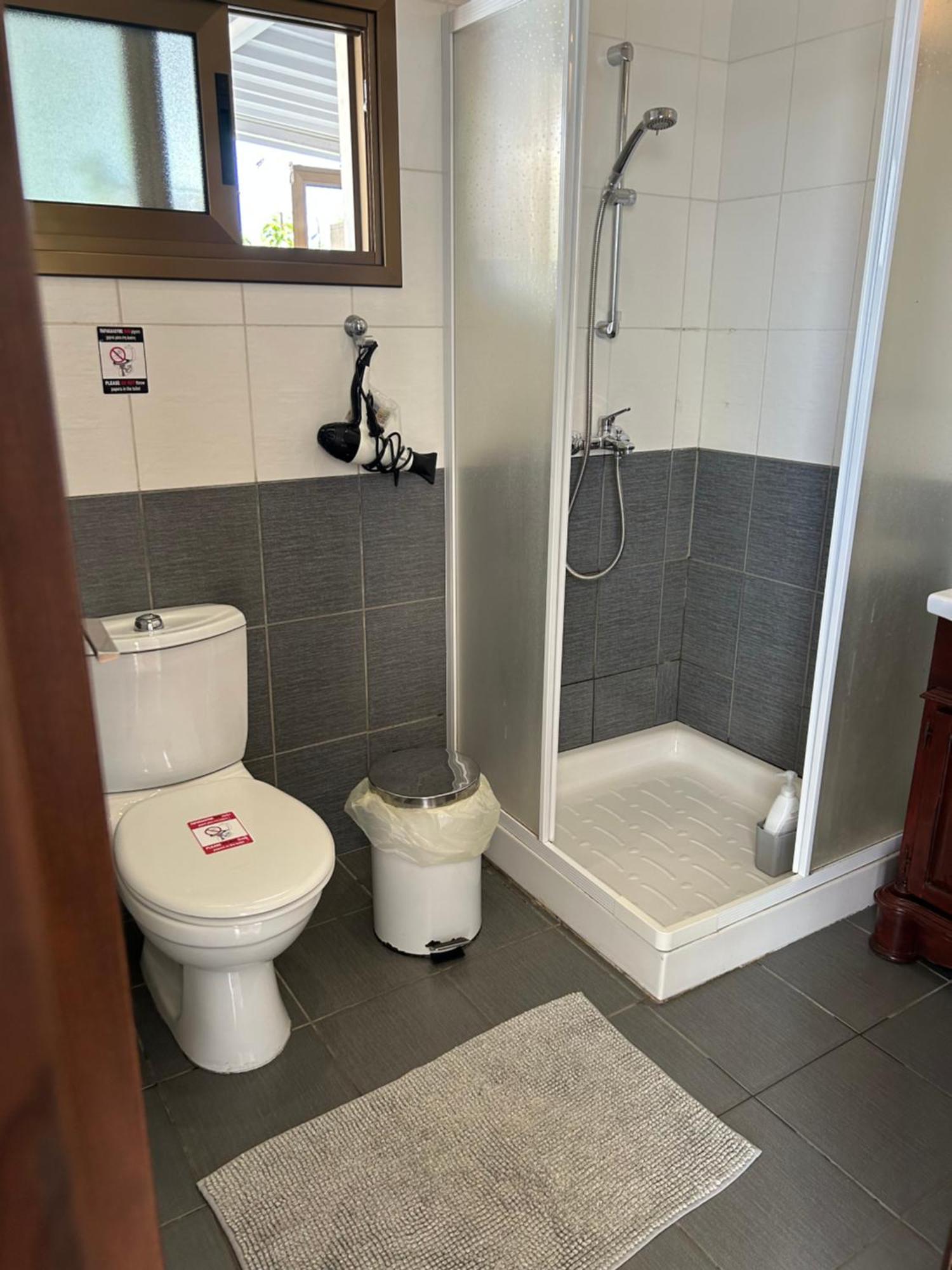 Extremely Comfy Apt With Spacious Private Terrace 10Min Walk To The Beach & In Town Larnaca Extérieur photo