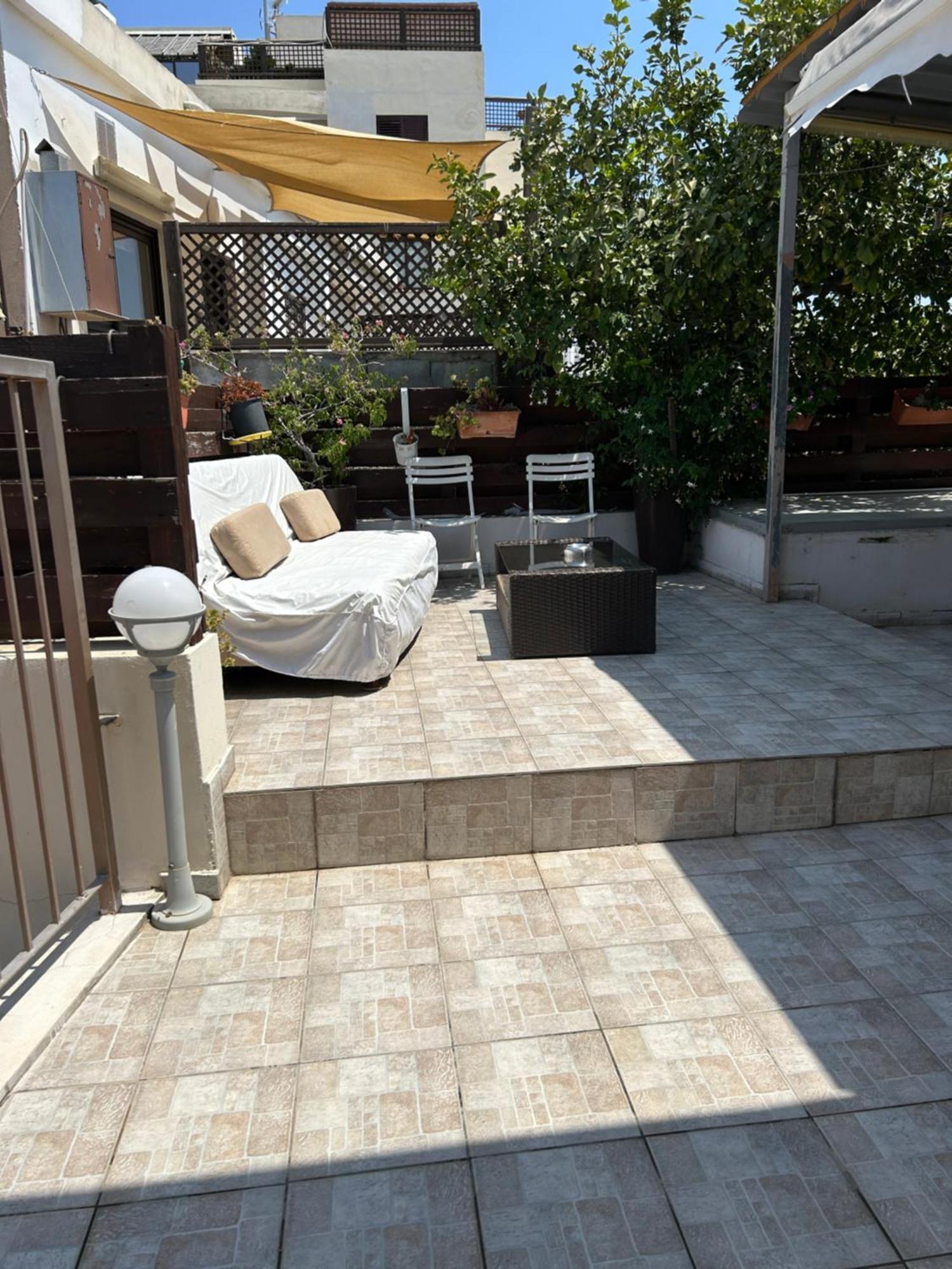 Extremely Comfy Apt With Spacious Private Terrace 10Min Walk To The Beach & In Town Larnaca Extérieur photo